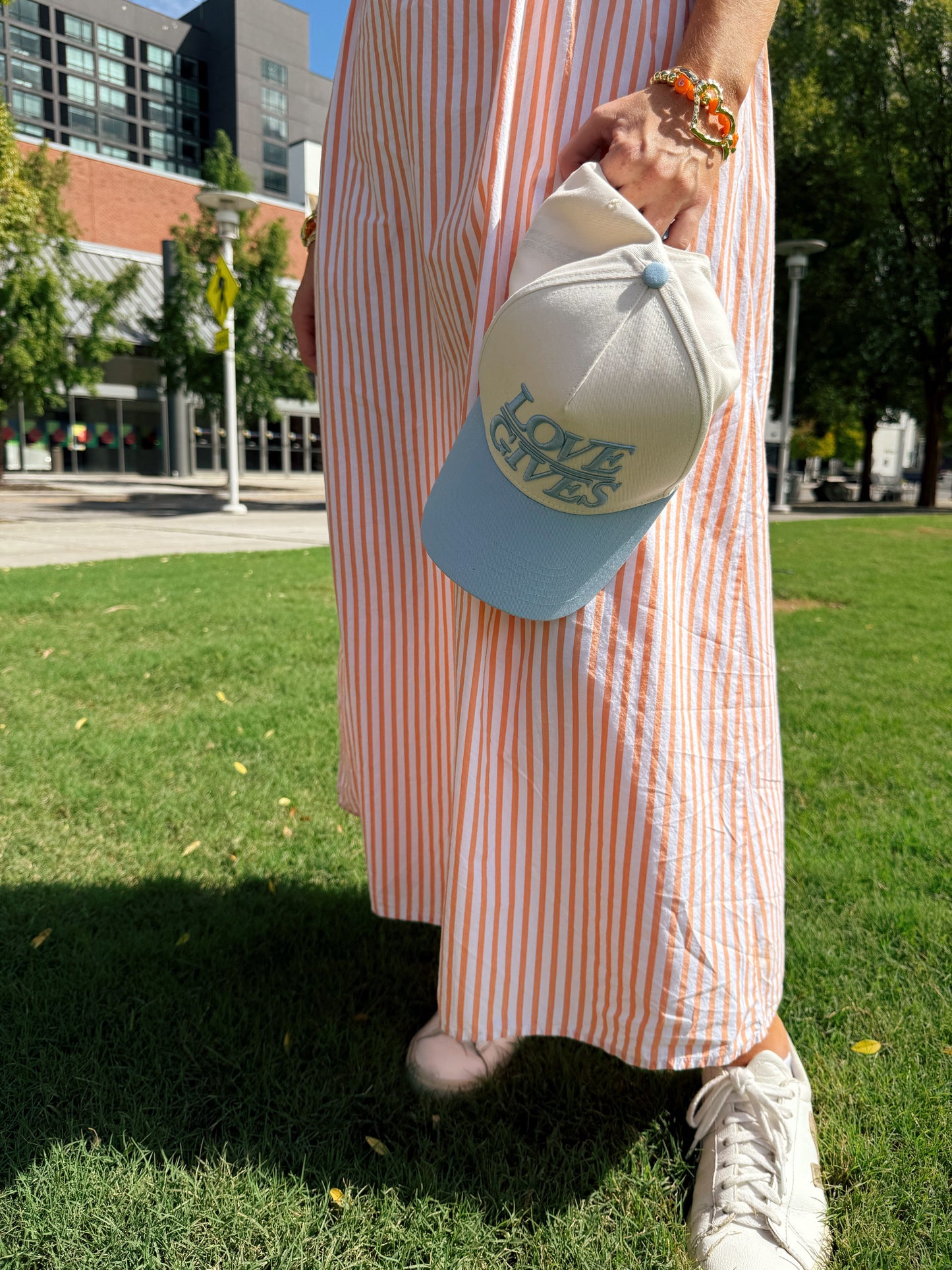 LOVE GIVES Hat