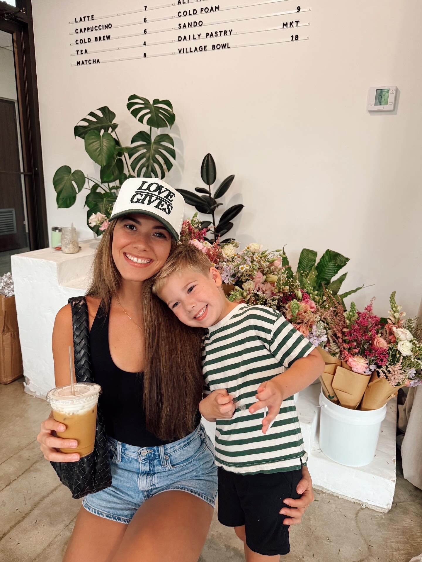 LOVE GIVES Hat
